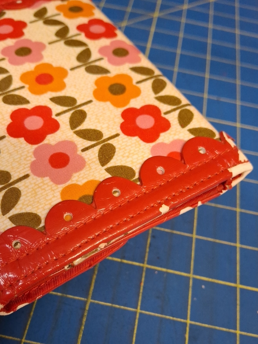 Vera Bradley Frill Pleather Wallet Floral 4 x 6 - Picture 16 of 16